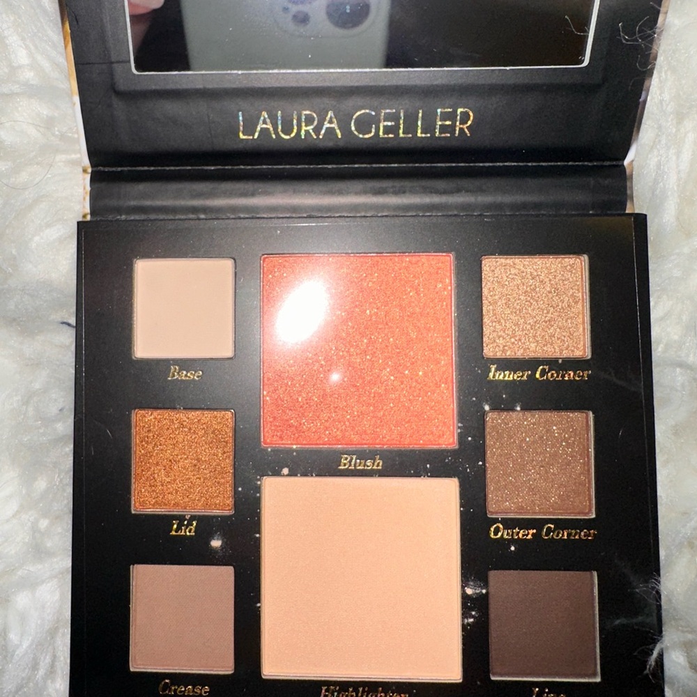 Laura Geller The Hostess Makeup Palette - Picture 3 of 5